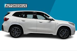 BMW IX1 esikatselu 3