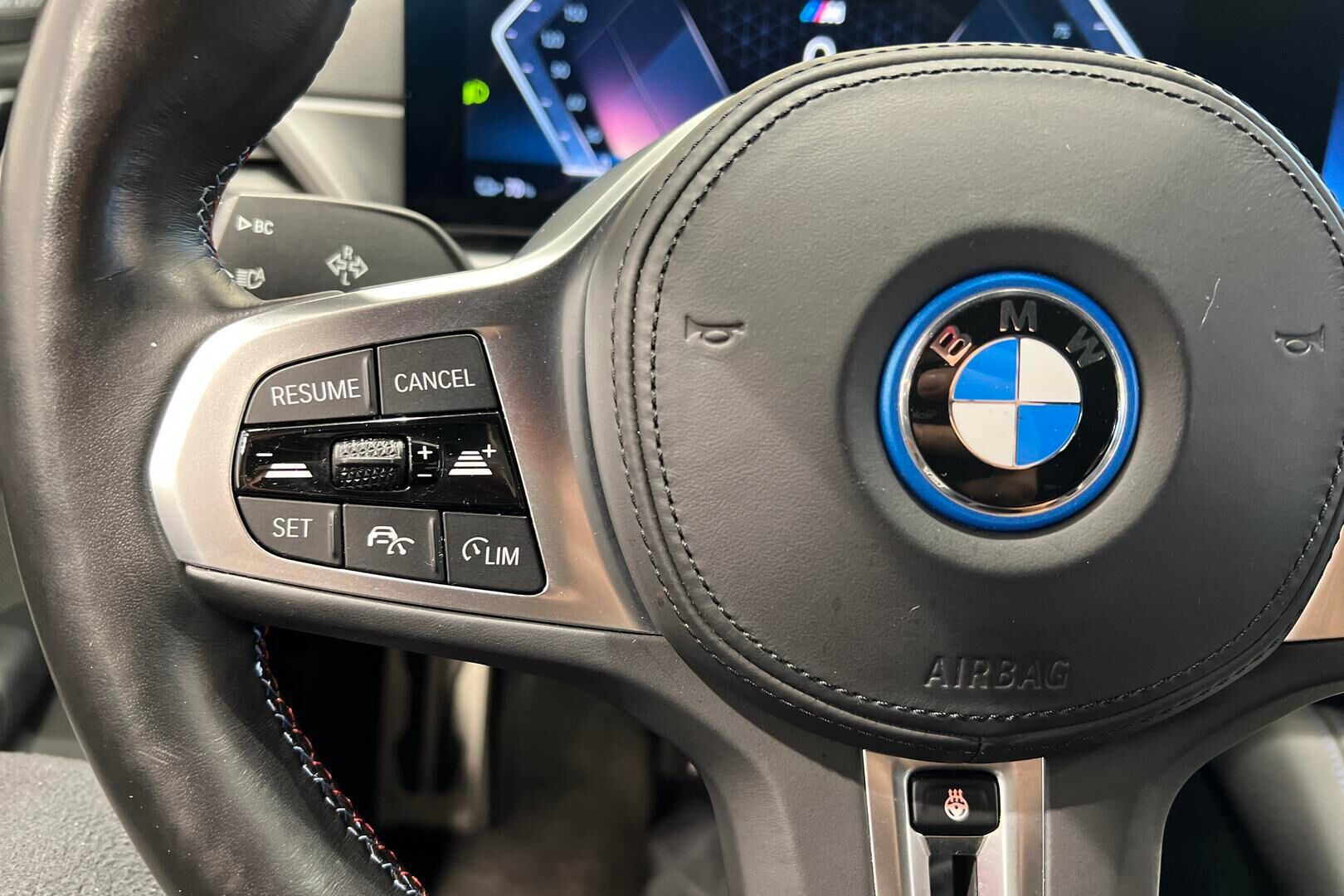 BMW I4 M50 iso kuva 28