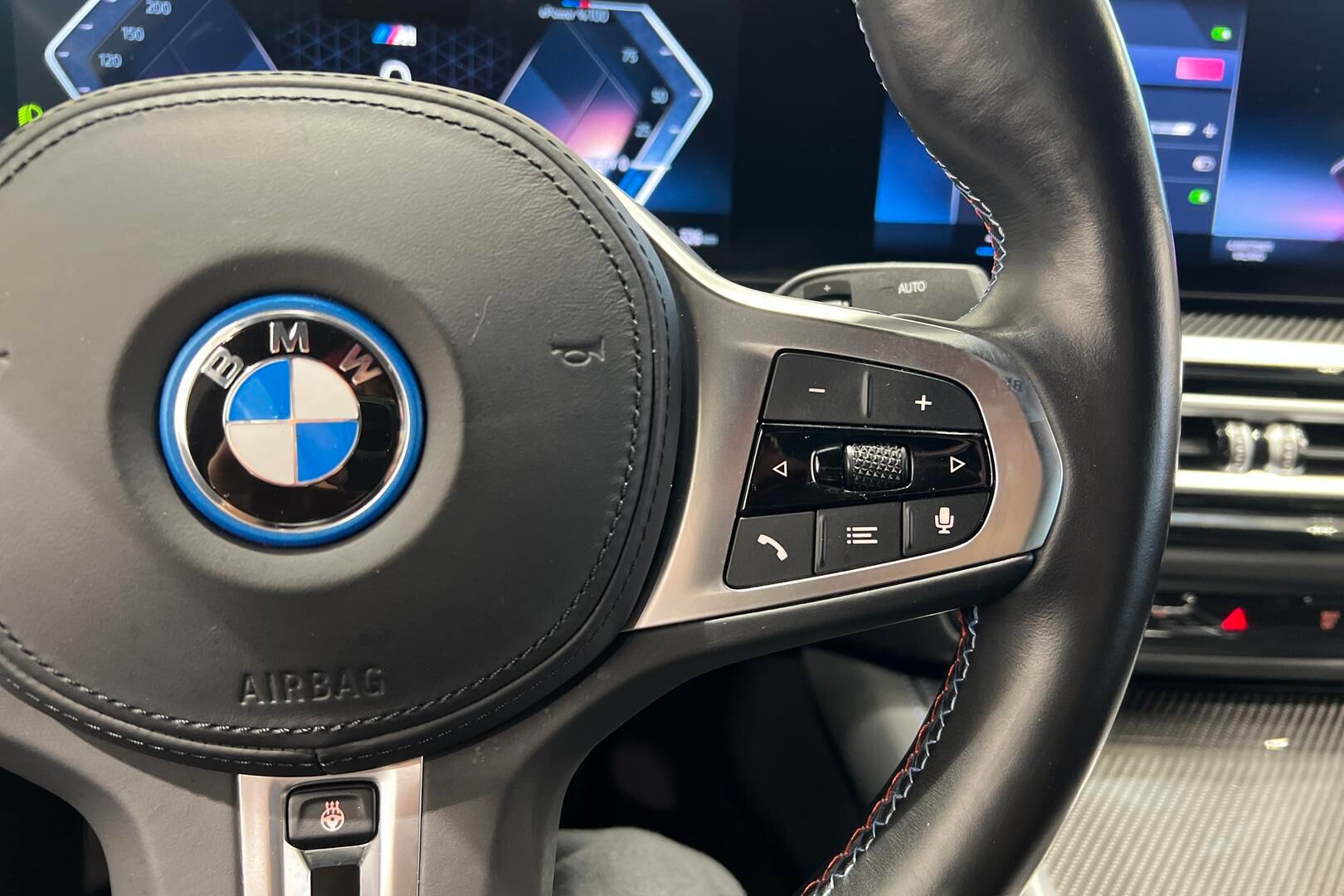 BMW I4 M50 iso kuva 29