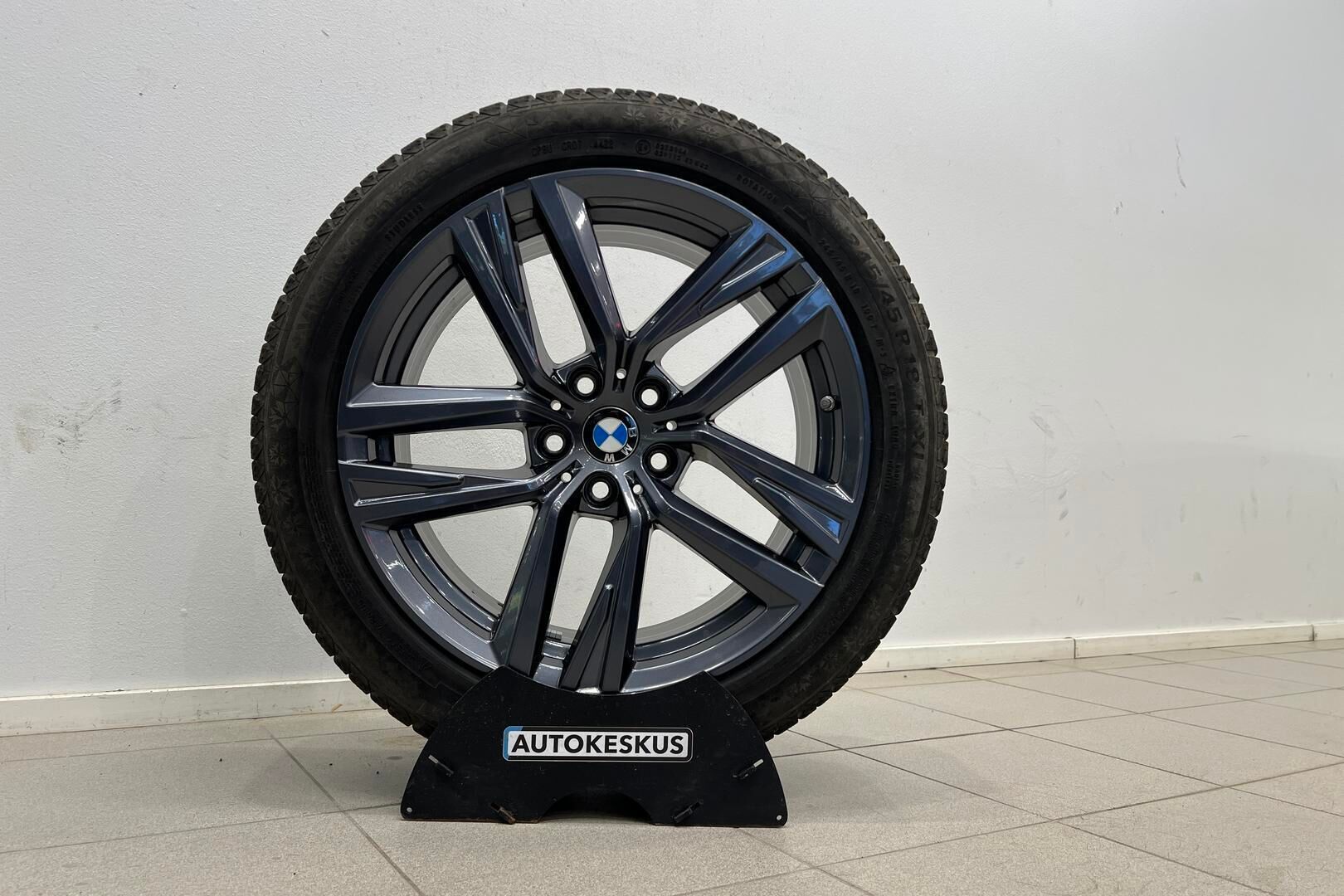 BMW I4 M50 iso kuva 31