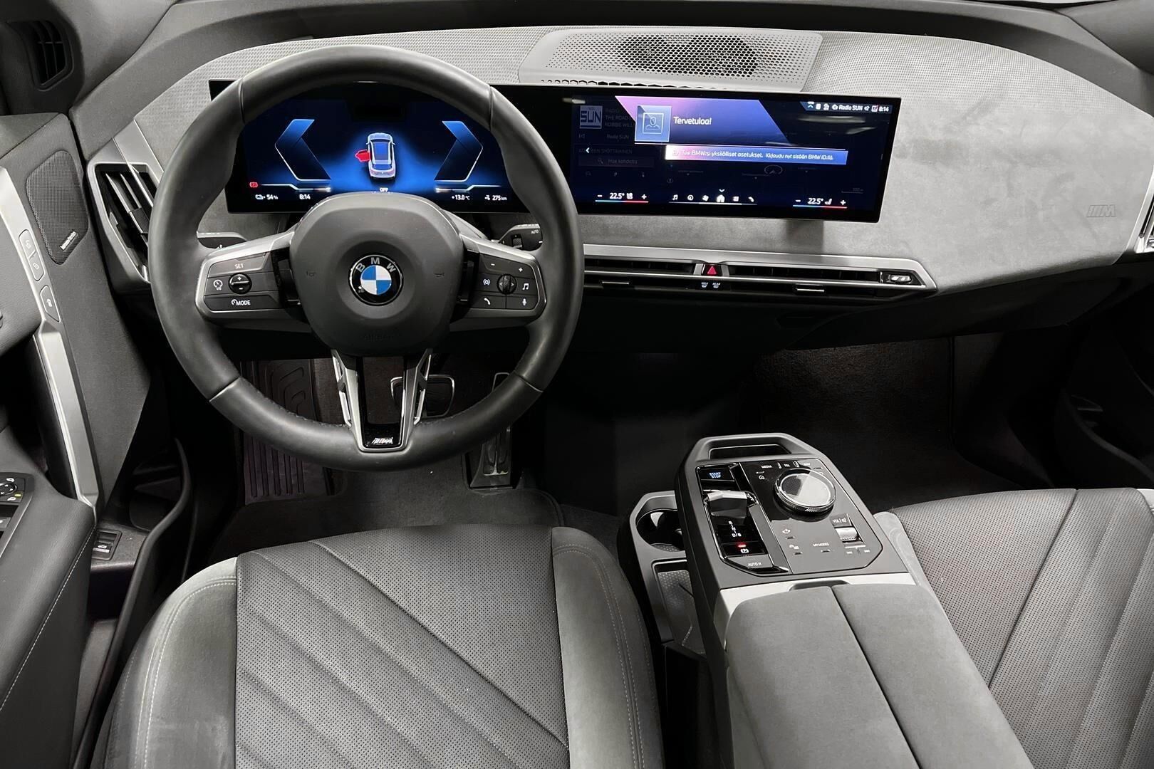 BMW IX iso kuva 10