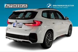 BMW IX1 esikatselu 3