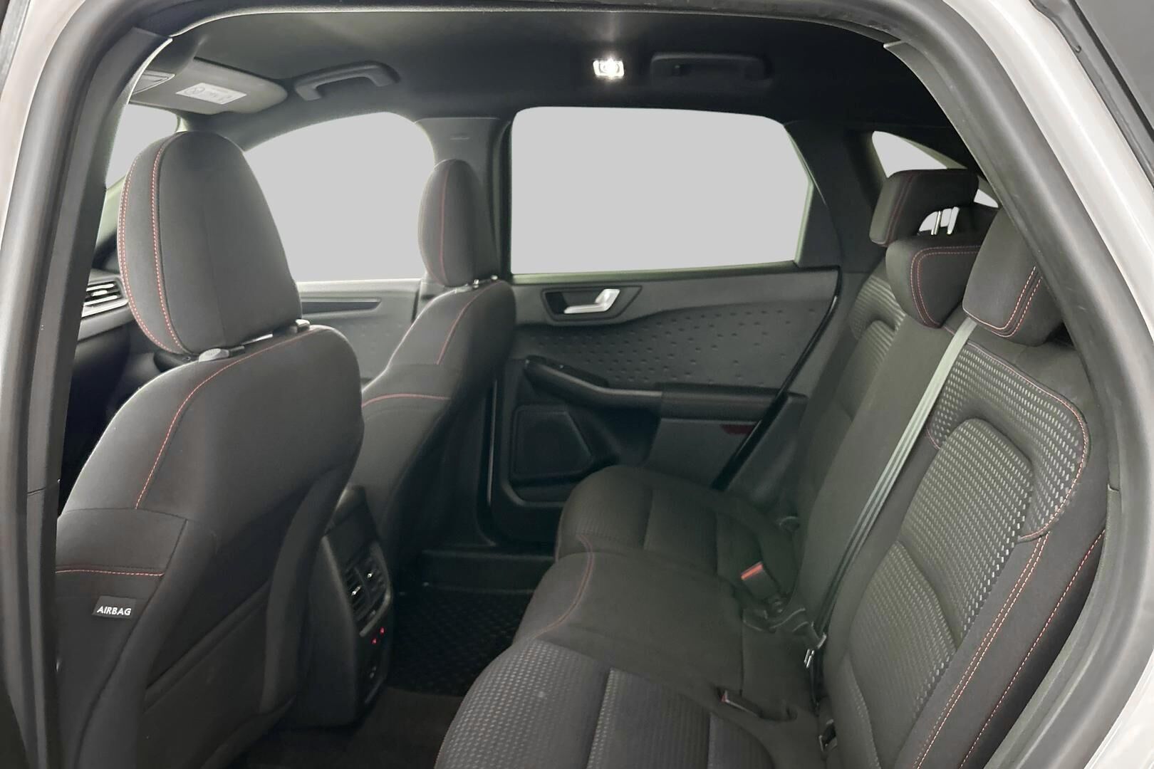 Ford Kuga iso kuva 10