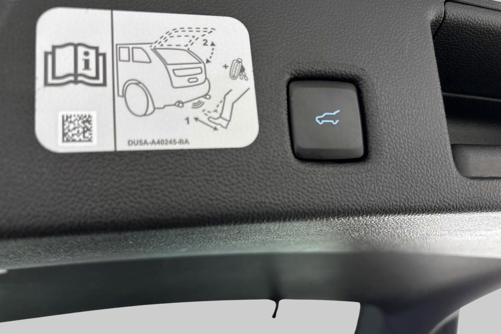 Ford Kuga iso kuva 14