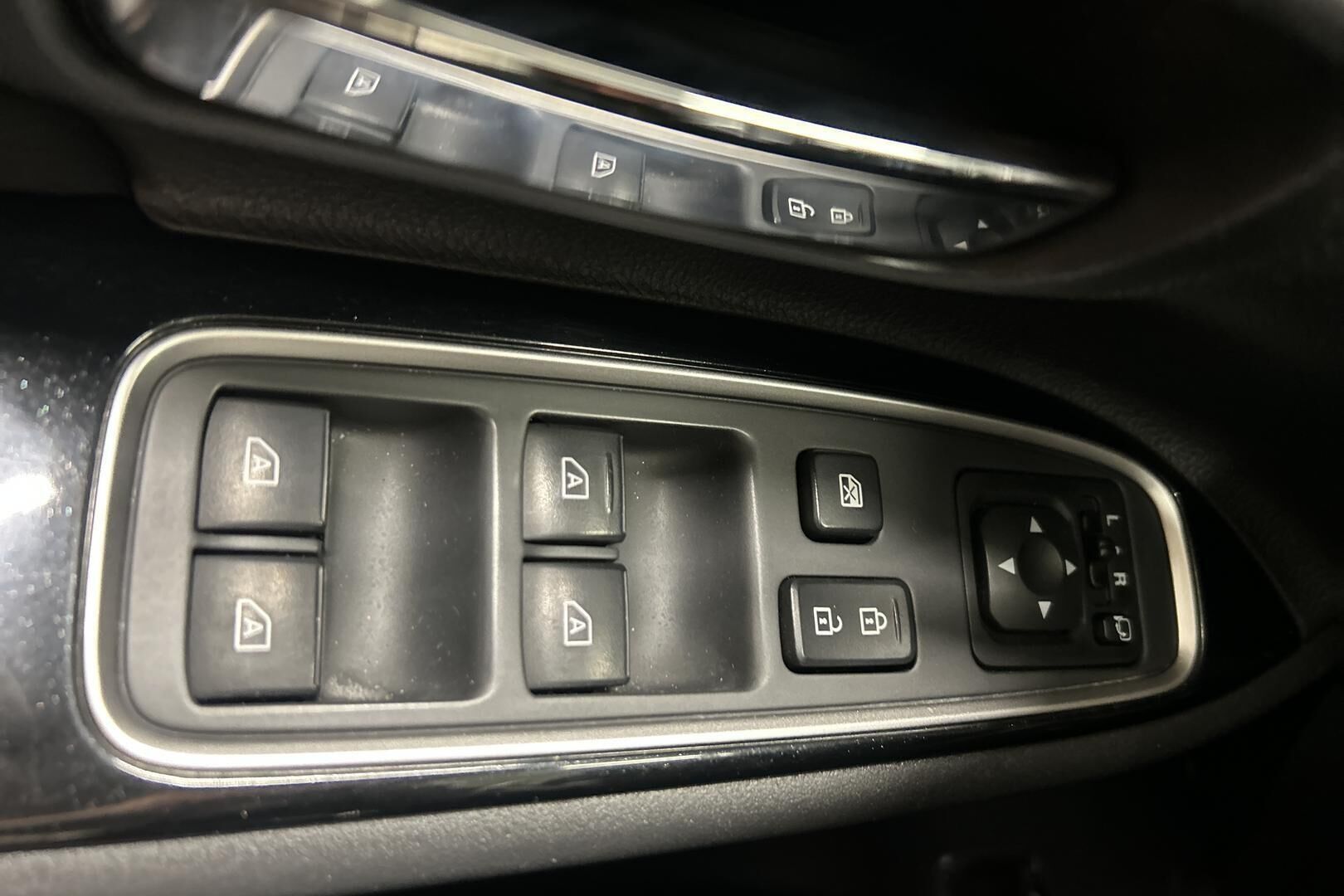 Mitsubishi Outlander PHEV iso kuva 19