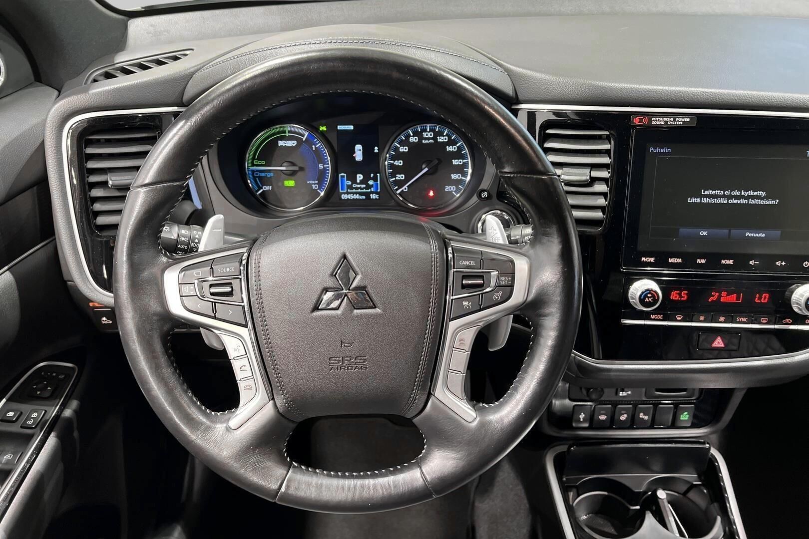 Mitsubishi Outlander PHEV iso kuva 30