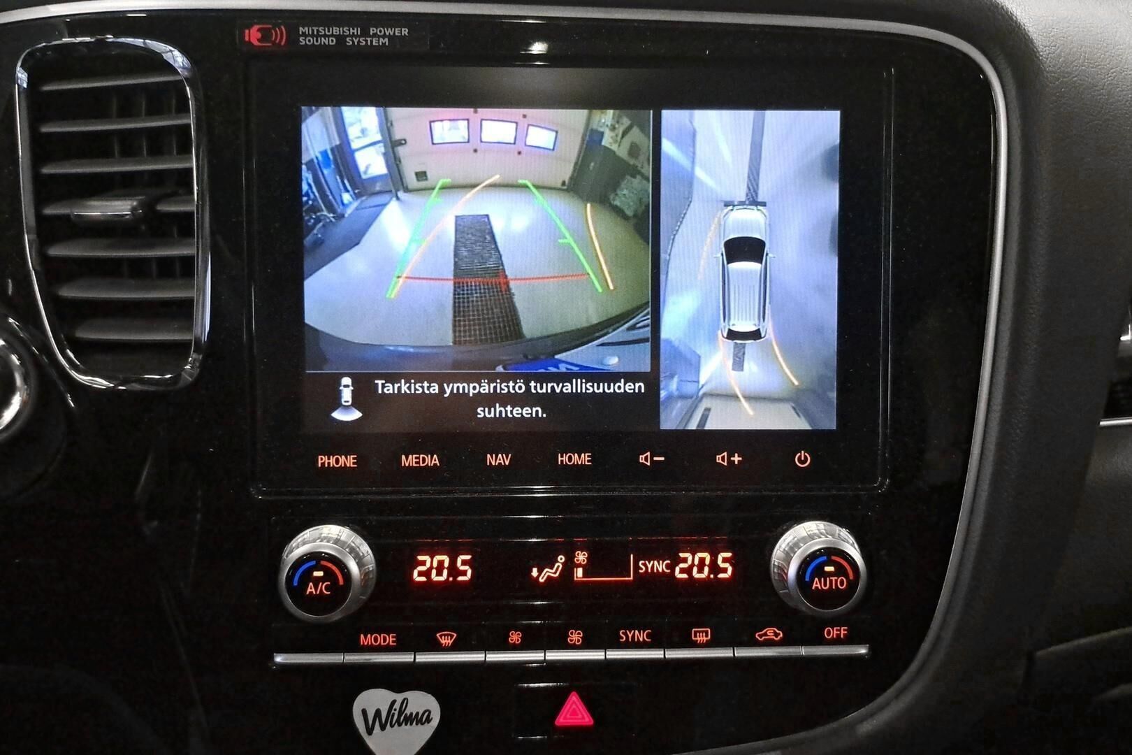 Mitsubishi Outlander PHEV iso kuva 7