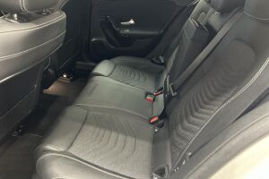 Mercedes-Benz A esikatselu 10