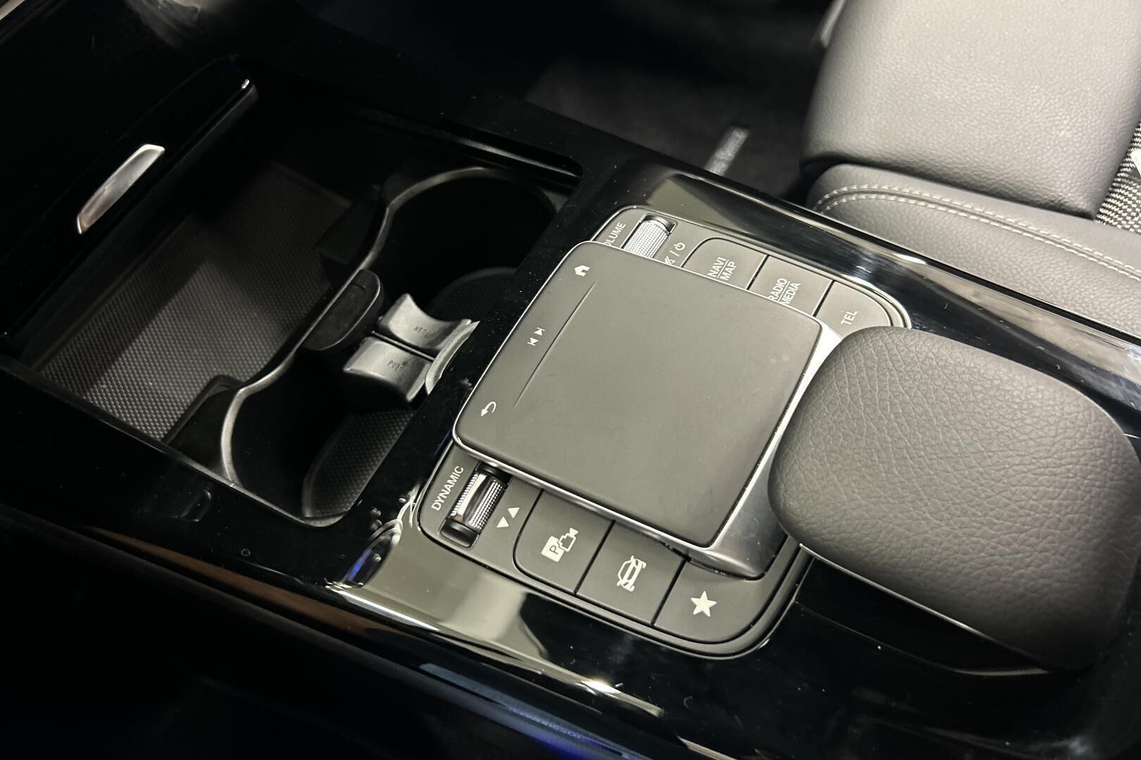 Mercedes-Benz A iso kuva 20