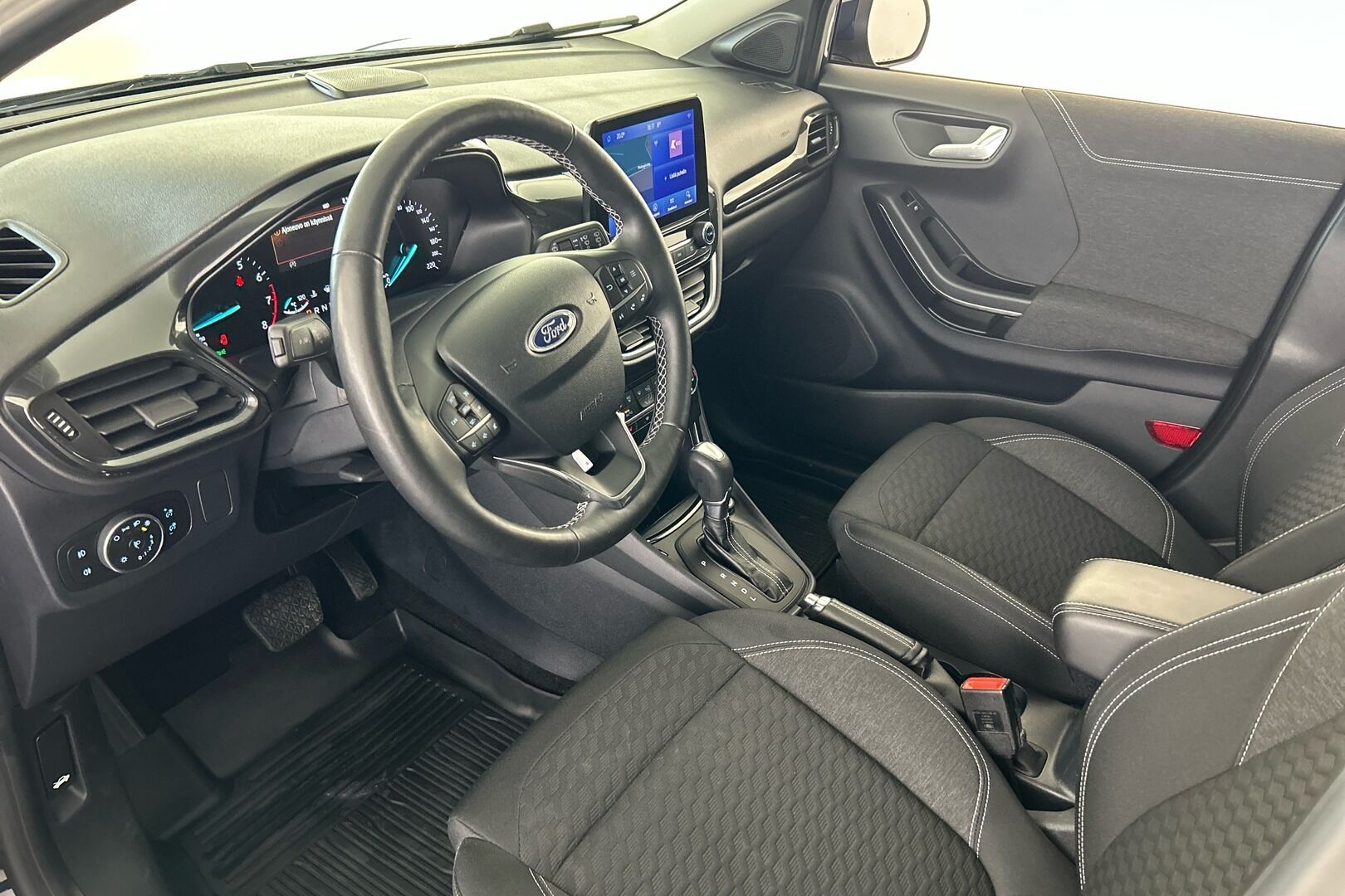 Ford Puma iso kuva 2