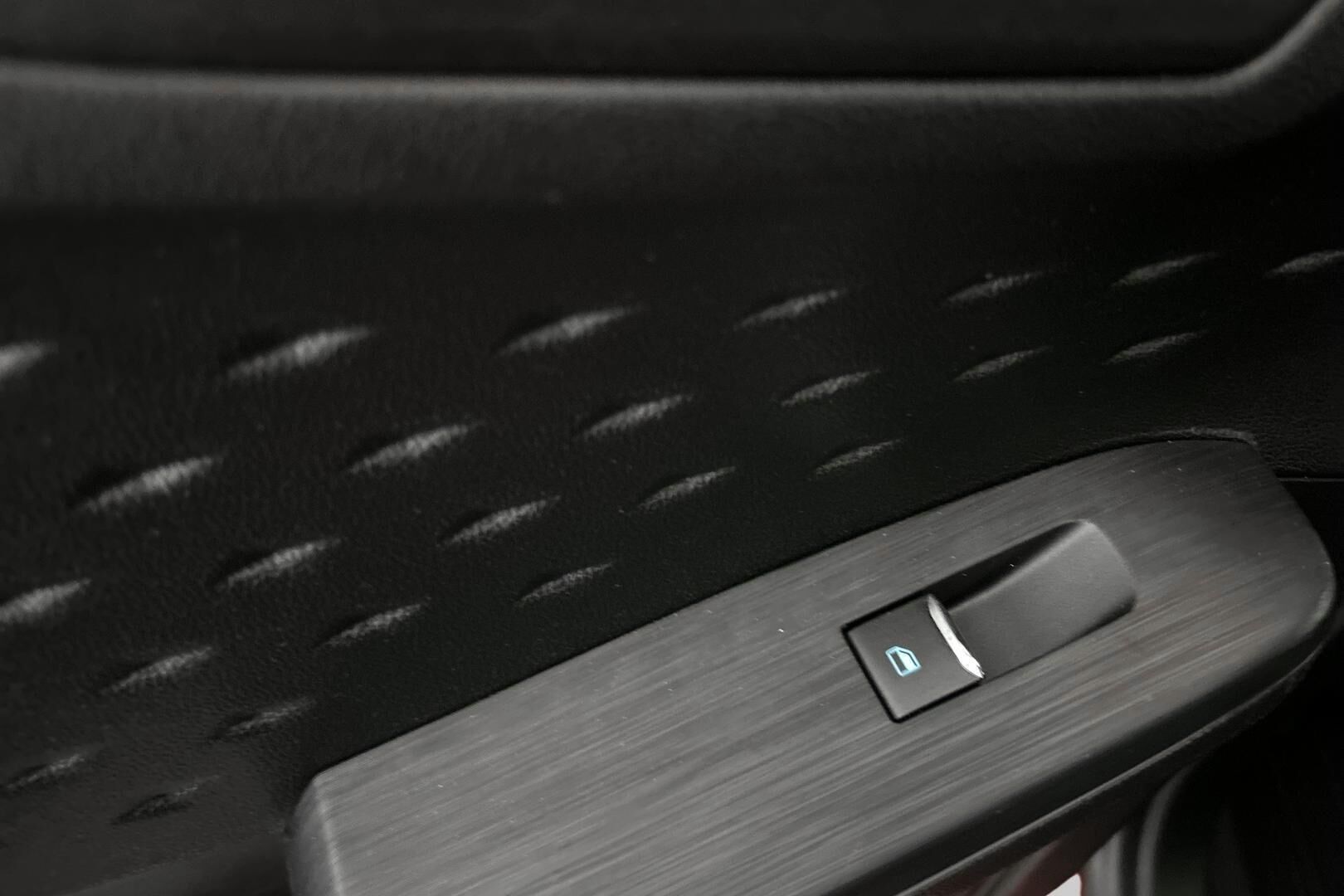 Ford Kuga iso kuva 15