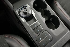 Ford Kuga esikatselu 19