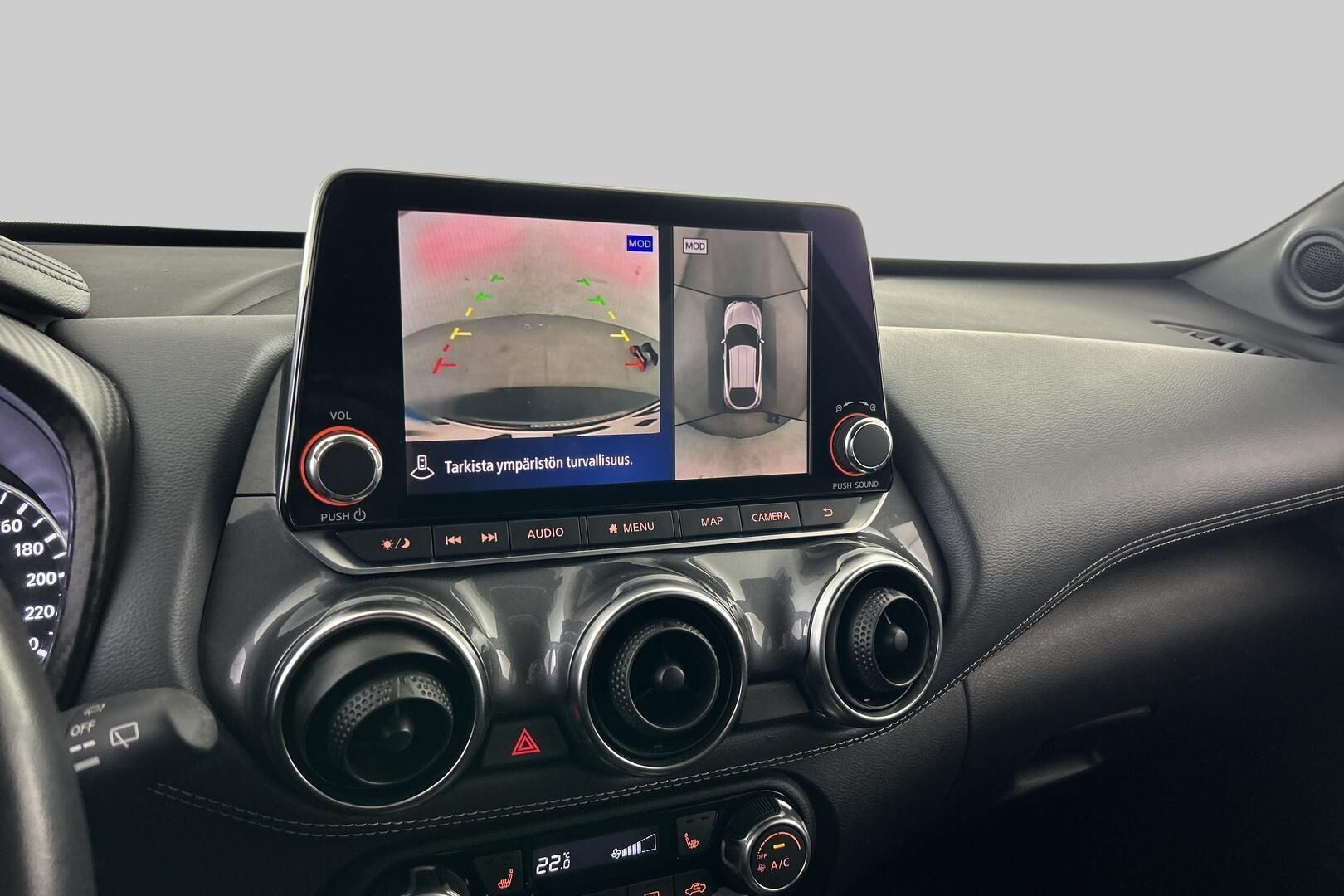 Nissan Juke iso kuva 4