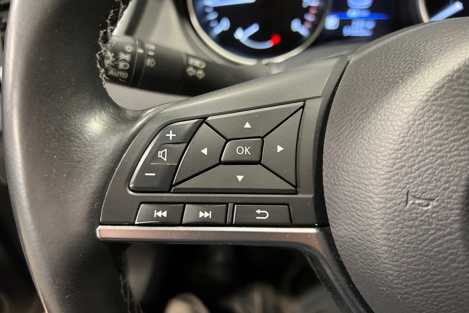 Nissan Qashqai iso kuva 18