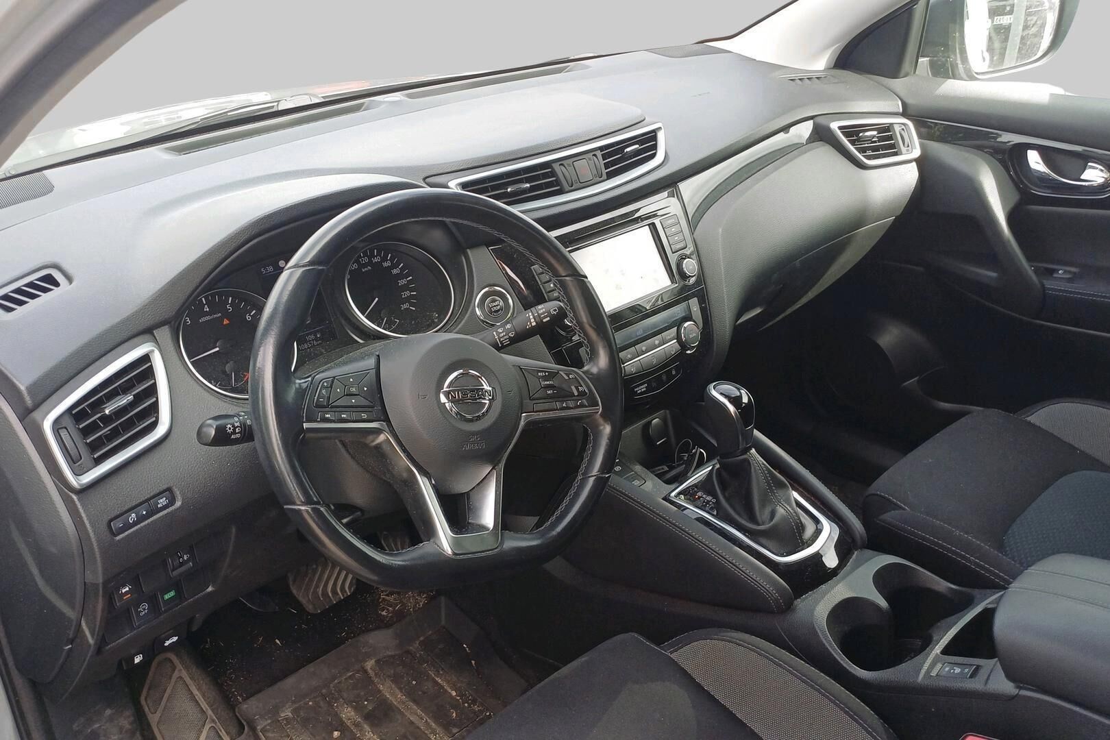 Nissan Qashqai iso kuva 2