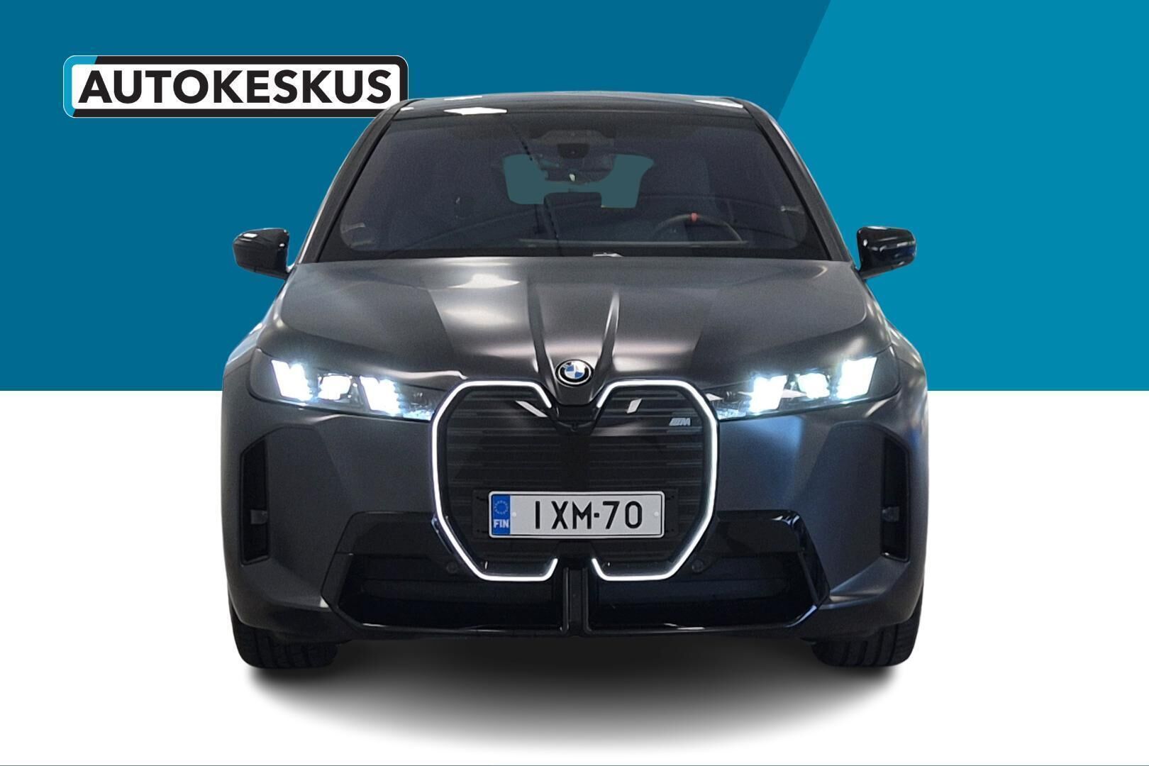 BMW iX iso kuva 1