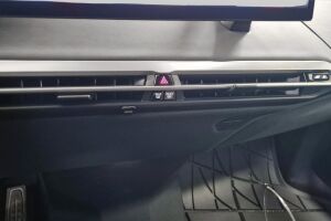 BMW iX esikatselu 13