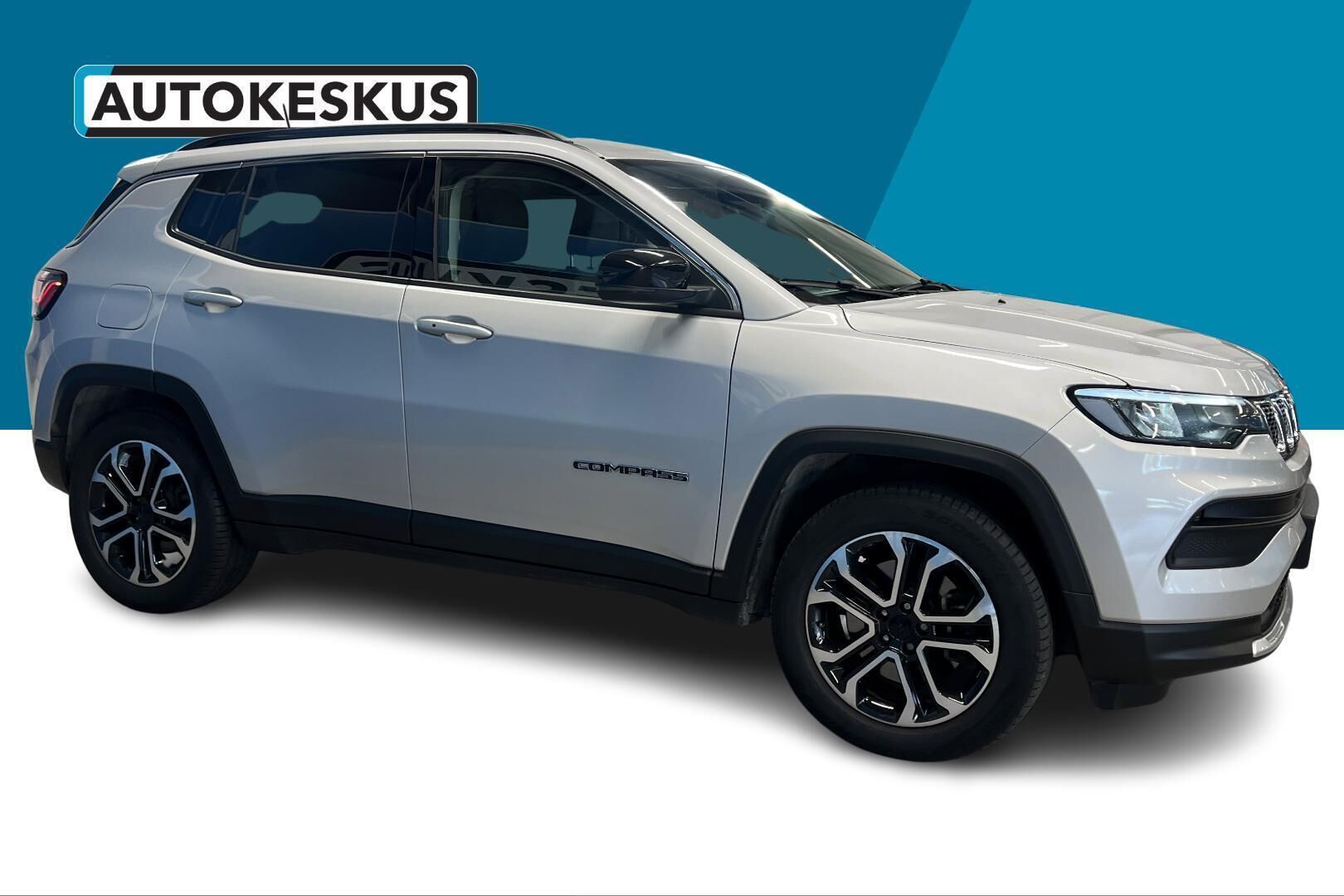 Jeep Compass iso kuva 12