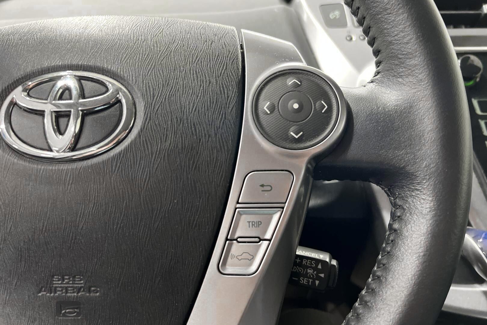 Toyota Prius+ iso kuva 18