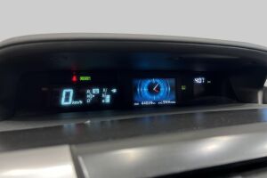 Toyota Prius+ esikatselu 14