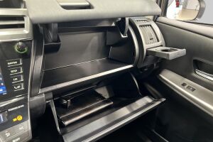 Toyota Prius+ esikatselu 33