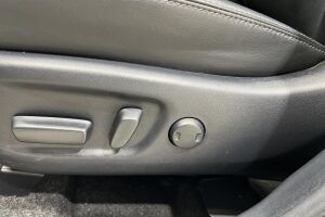 Toyota Prius+ esikatselu 27