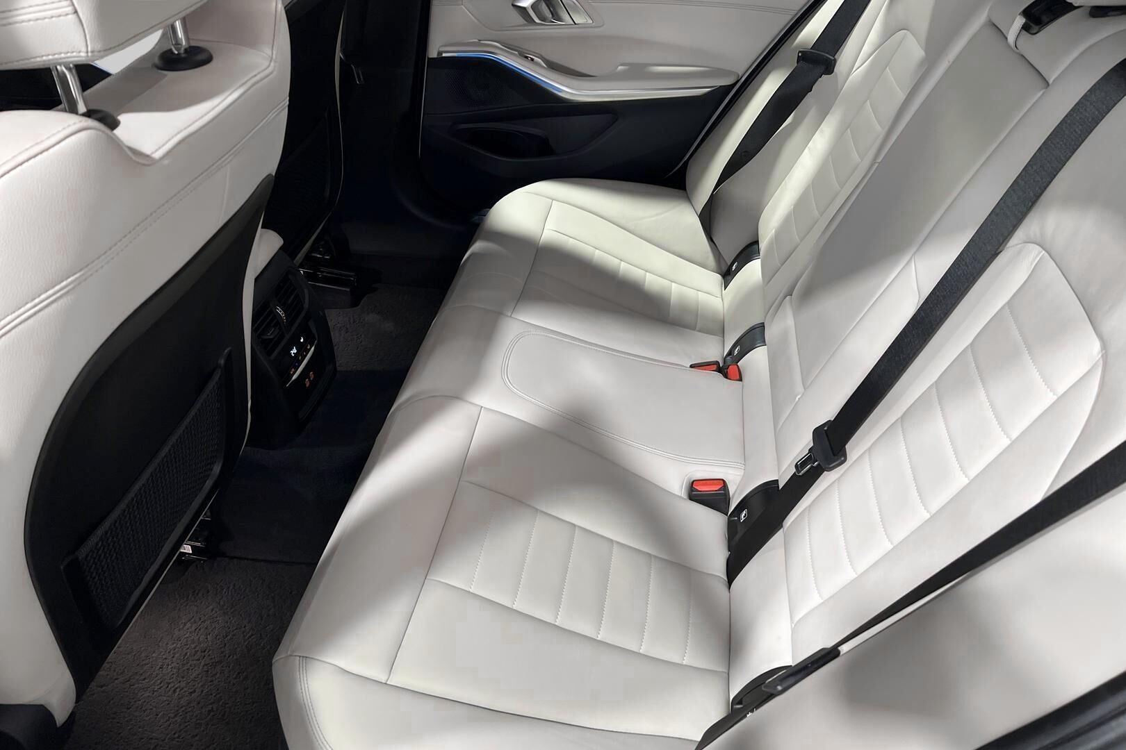 BMW 3-sarja iso kuva 10