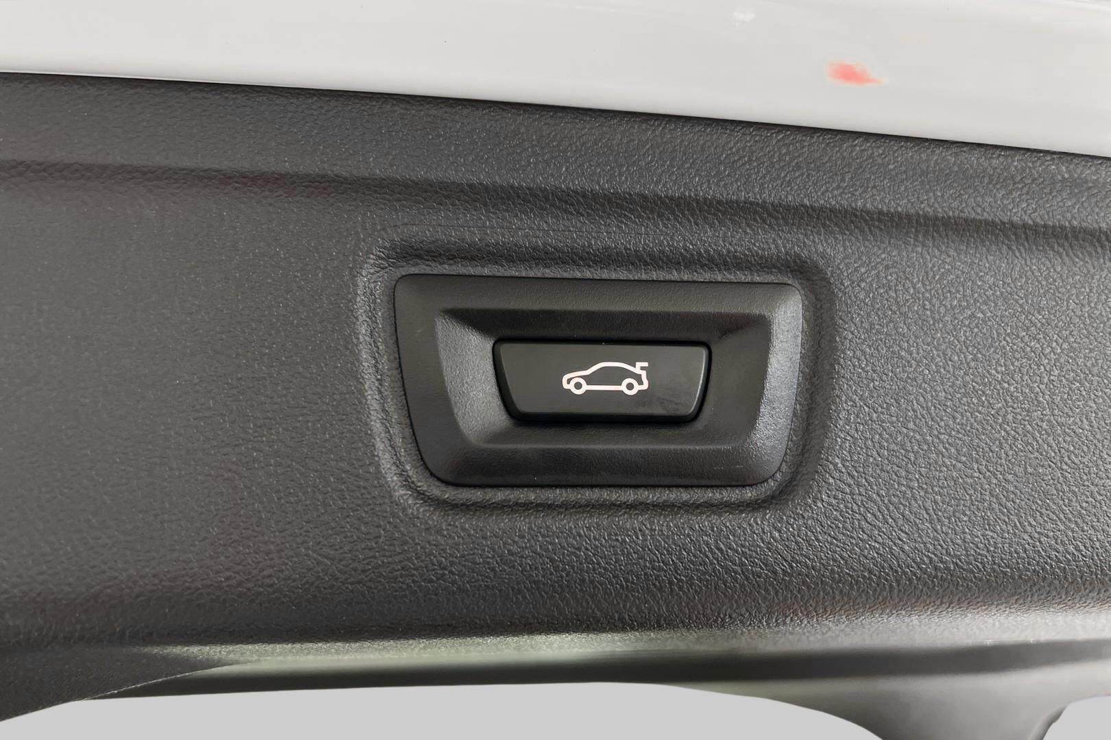 BMW 3-sarja iso kuva 14