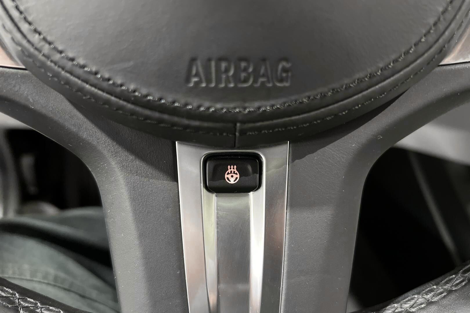 BMW 3-sarja iso kuva 18