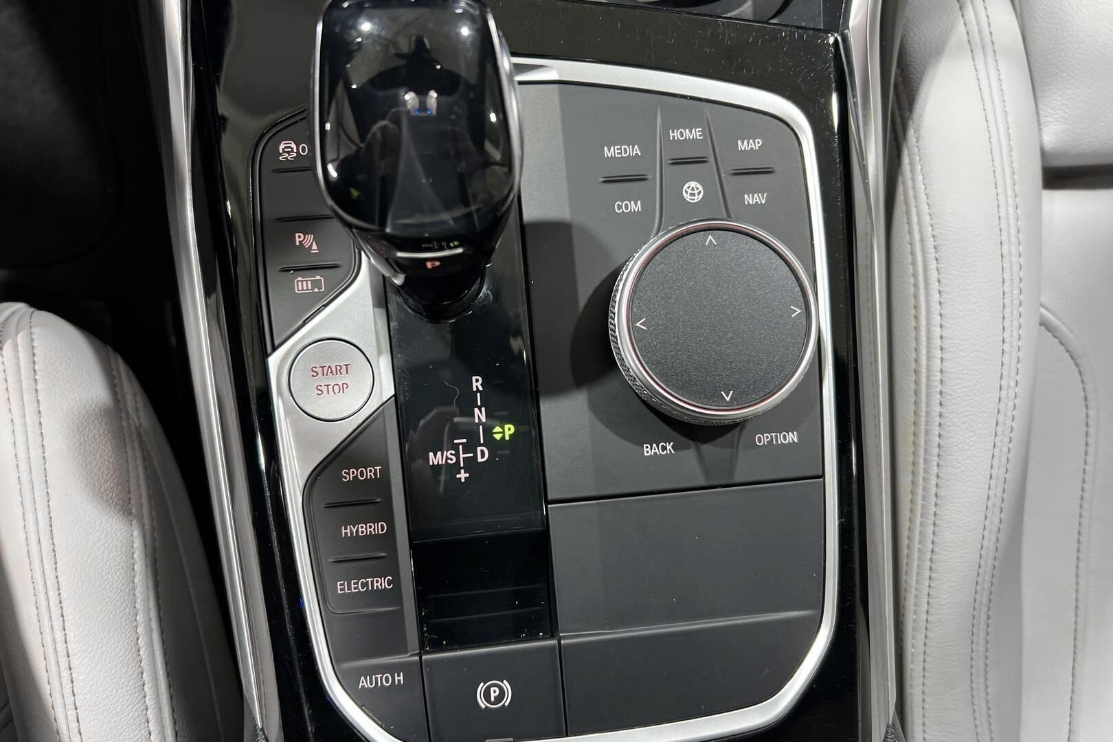 BMW 3-sarja iso kuva 21