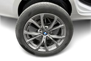 BMW 3-sarja esikatselu 23