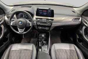 BMW X1 esikatselu 11