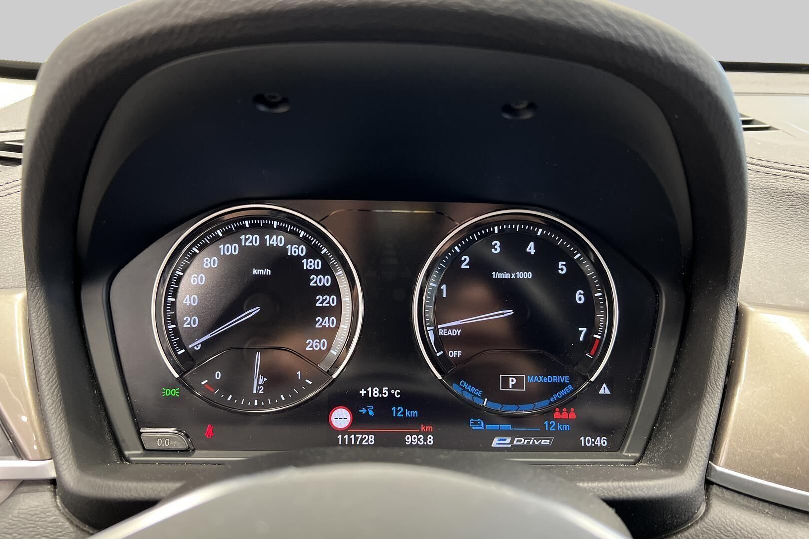 BMW X1 iso kuva 14