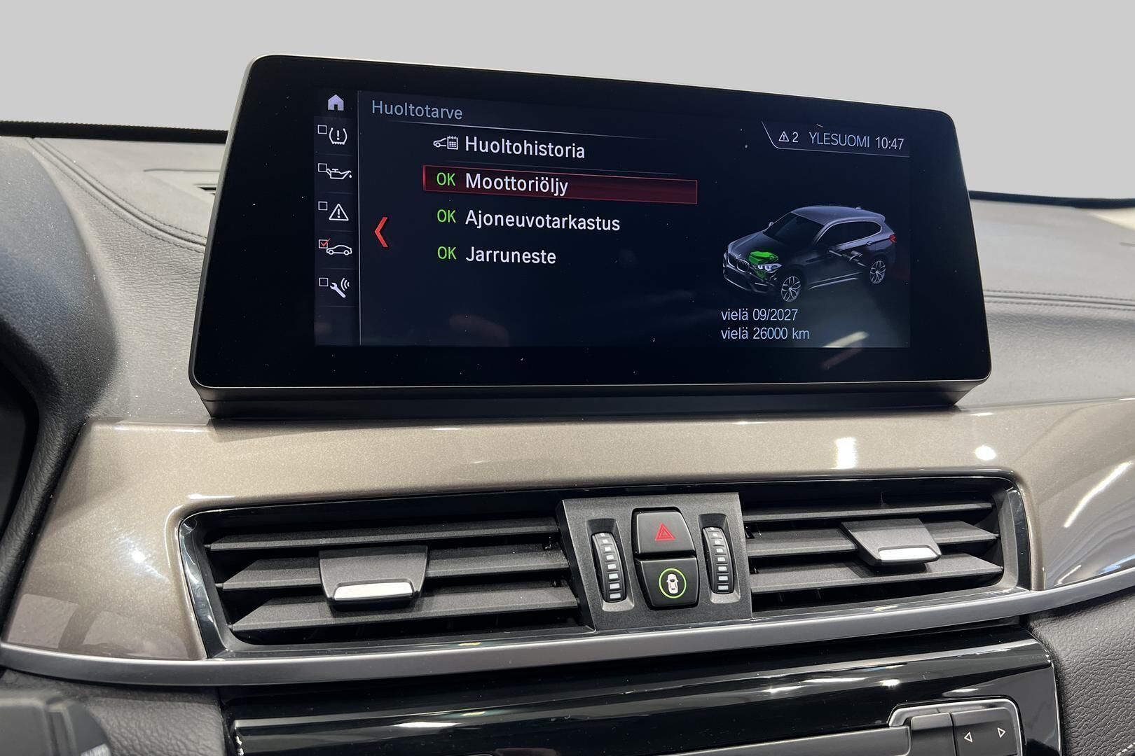 BMW X1 iso kuva 17