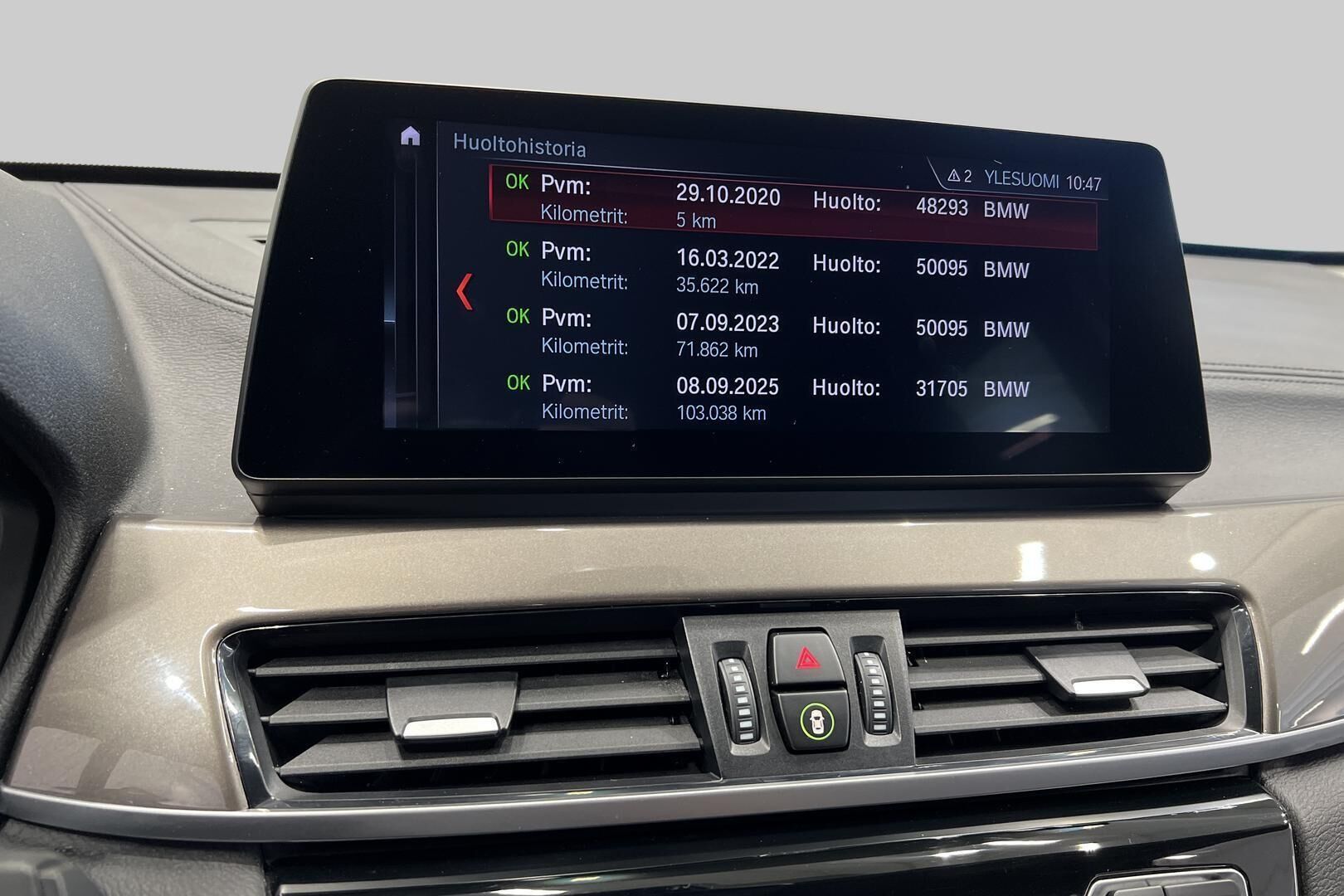 BMW X1 iso kuva 18