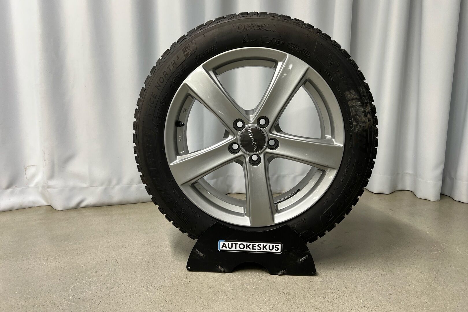 Ford Focus iso kuva 17