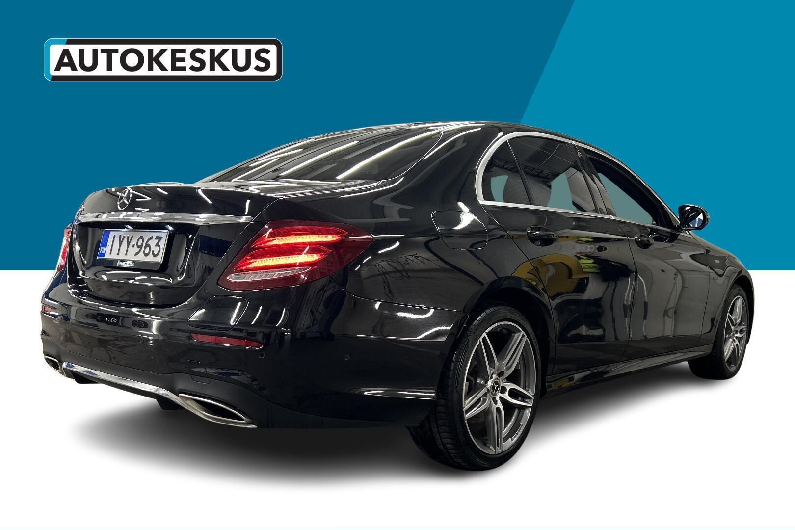 Mercedes-Benz E iso kuva 5