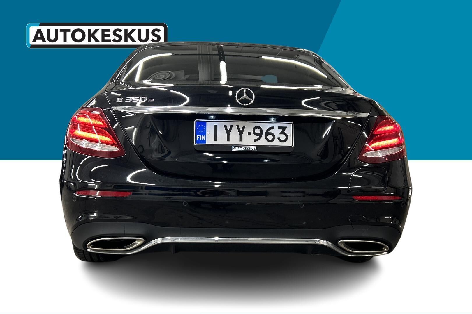 Mercedes-Benz E iso kuva 6