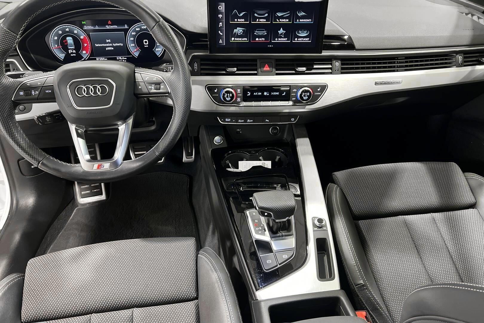 Audi A4 iso kuva 11