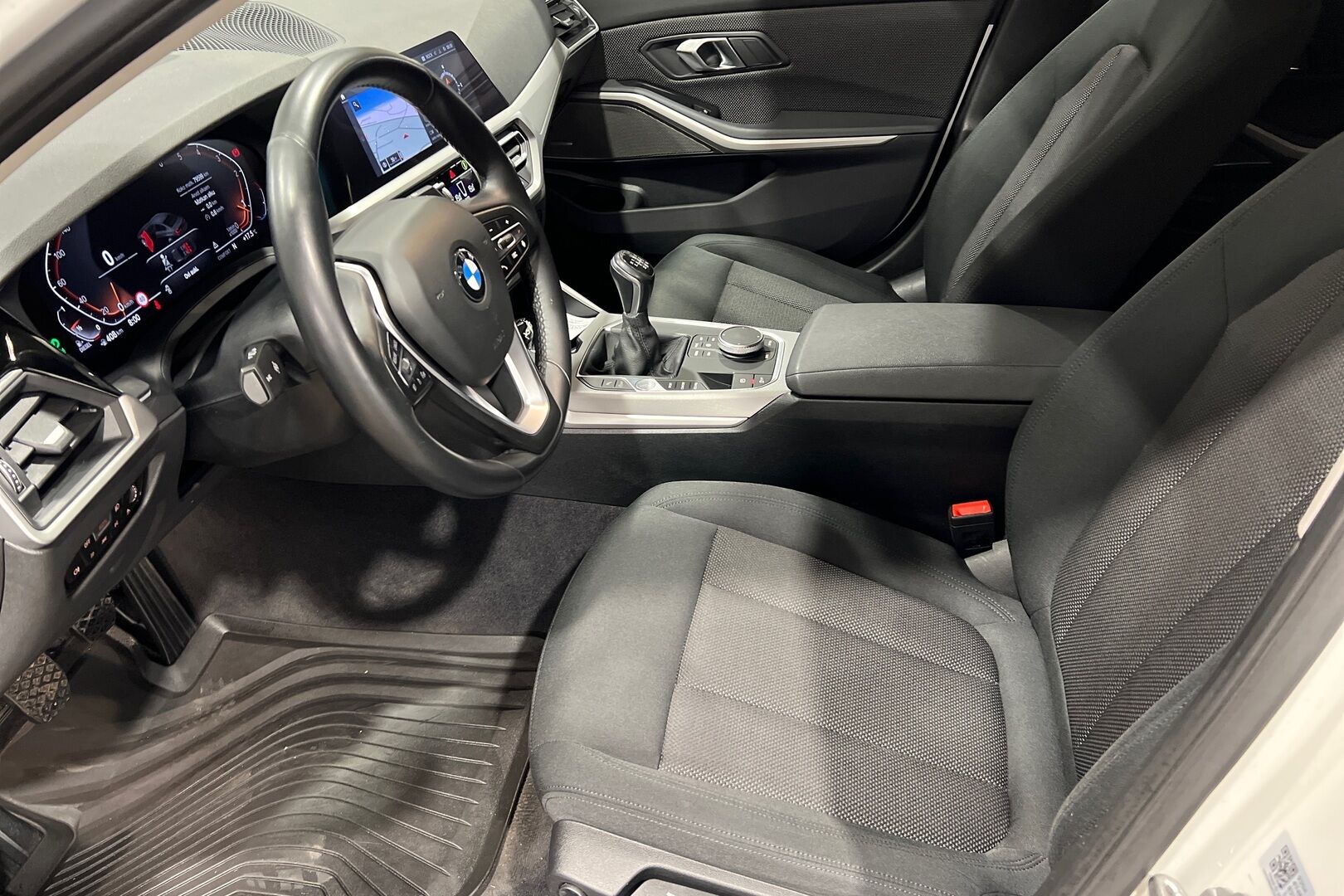 BMW 3-sarja iso kuva 4