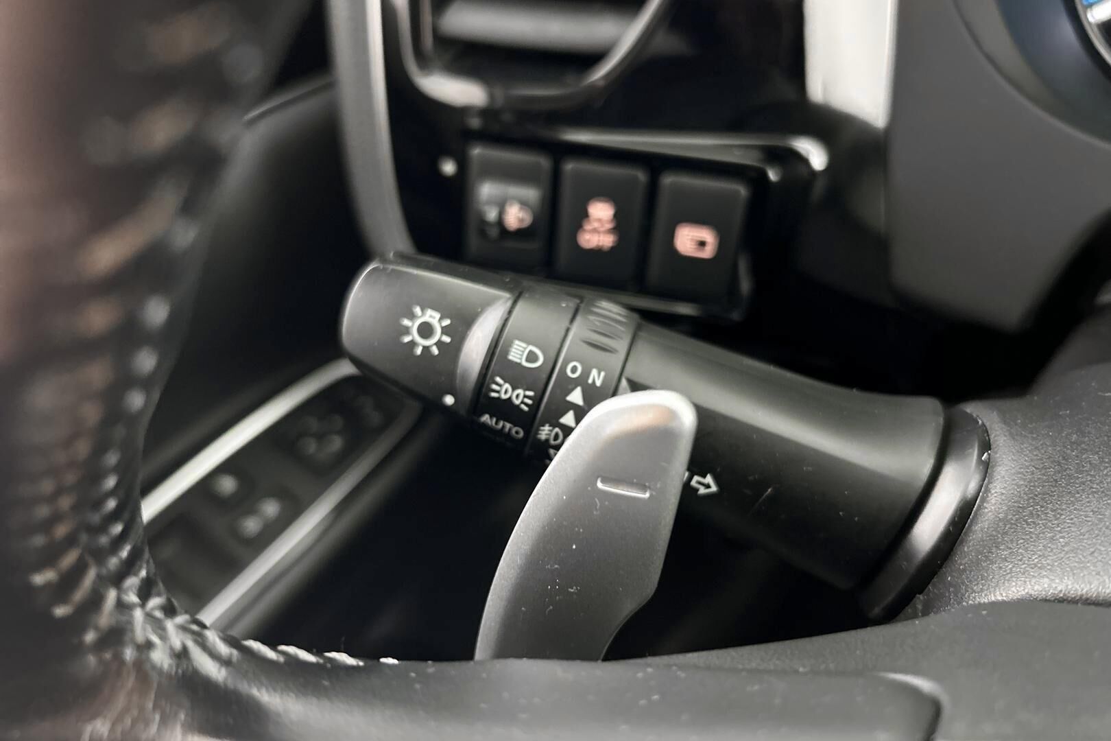 Mitsubishi Outlander PHEV iso kuva 18