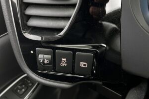 Mitsubishi Outlander PHEV esikatselu 19