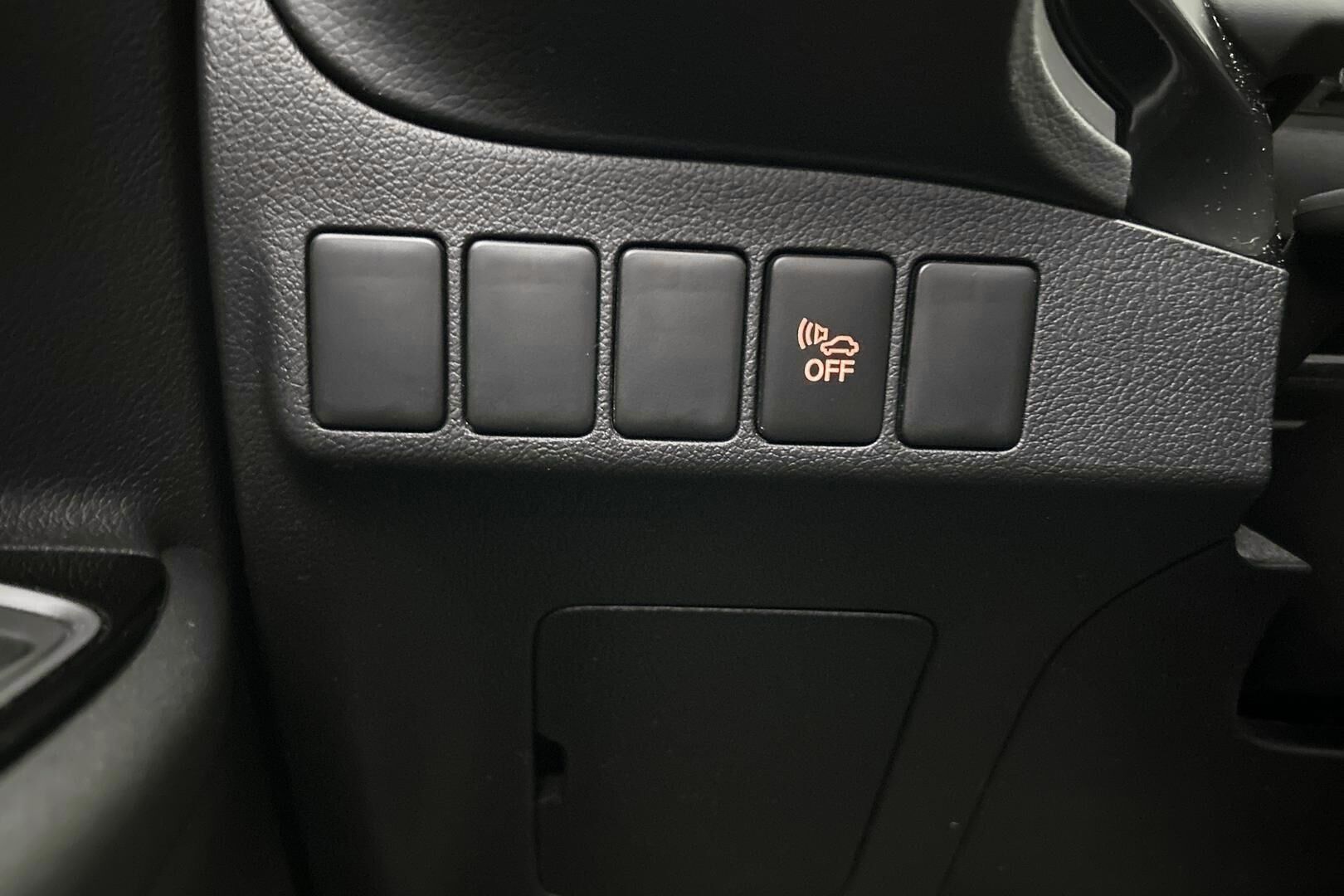 Mitsubishi Outlander PHEV iso kuva 20