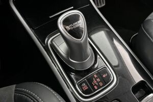 Mitsubishi Outlander PHEV esikatselu 29