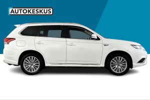 Mitsubishi Outlander PHEV esikatselu 4