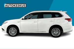 Mitsubishi Outlander PHEV esikatselu 8