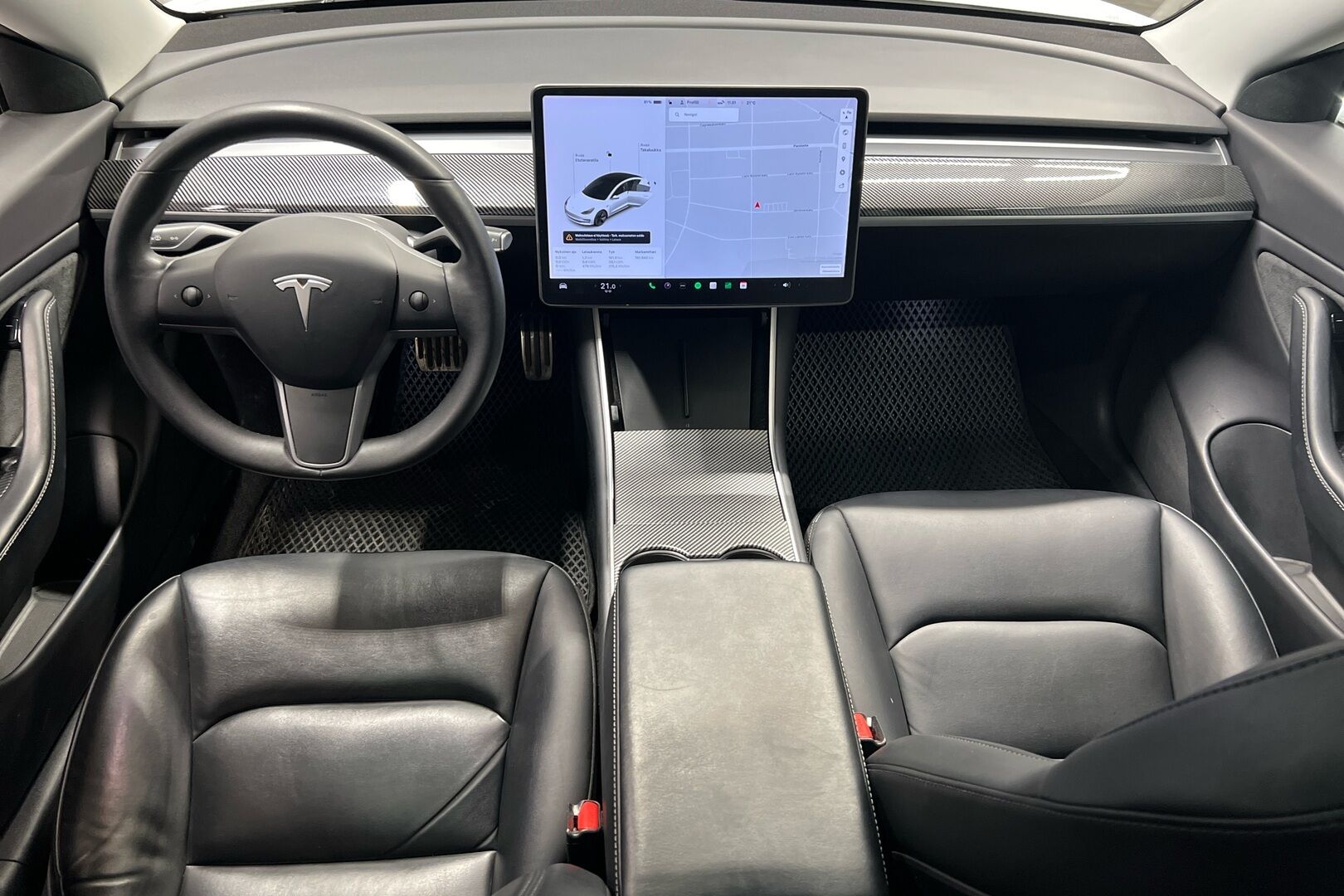 Tesla Model 3 iso kuva 4
