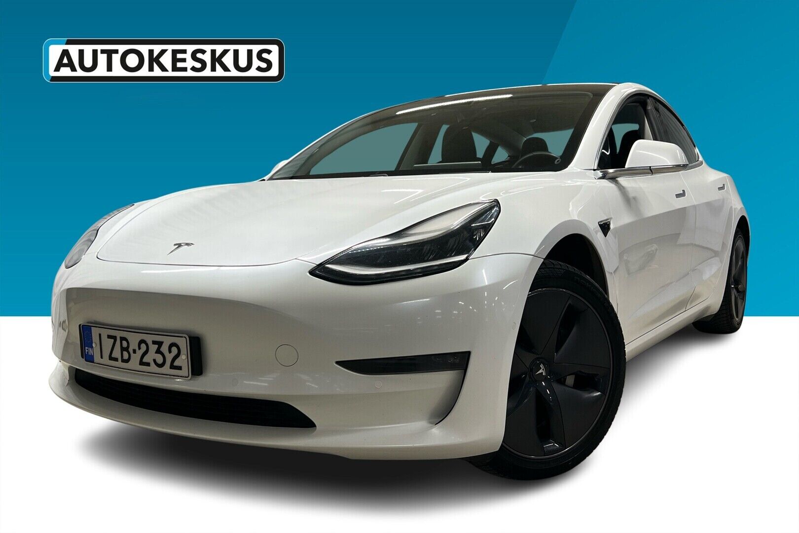 Tesla Model 3 iso kuva 0