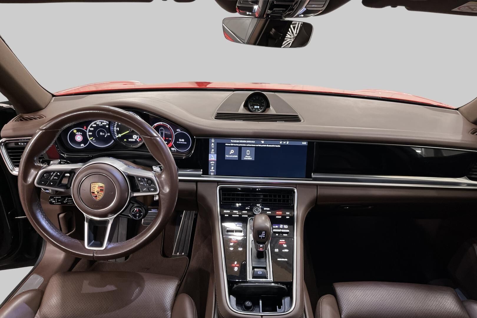Porsche Panamera iso kuva 10