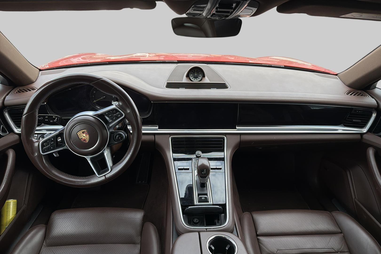 Porsche Panamera iso kuva 2